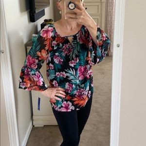 Apt 9 multicolored floral top with bell sleeves